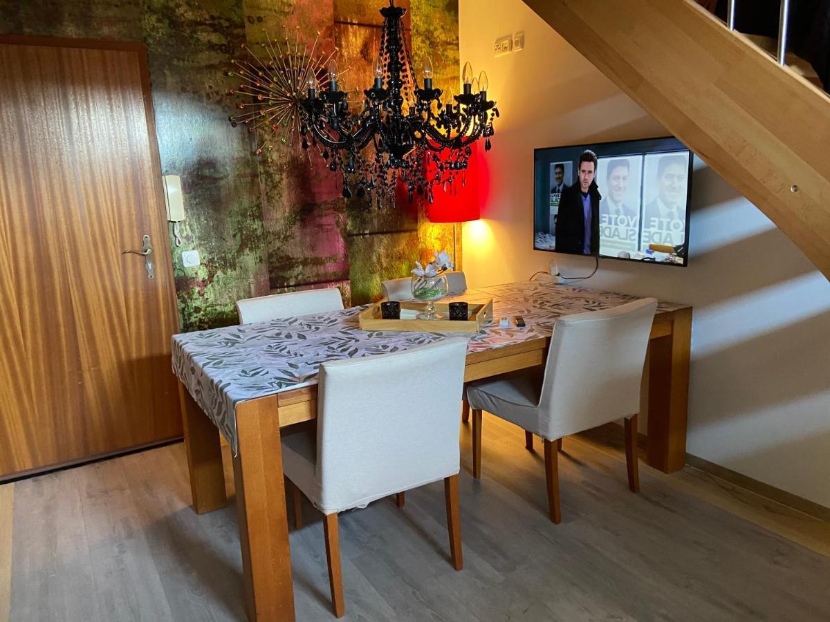 Ferienwohnung Hoch Hamburg, ein Traum unterm Dach Geesthacht Exterior foto